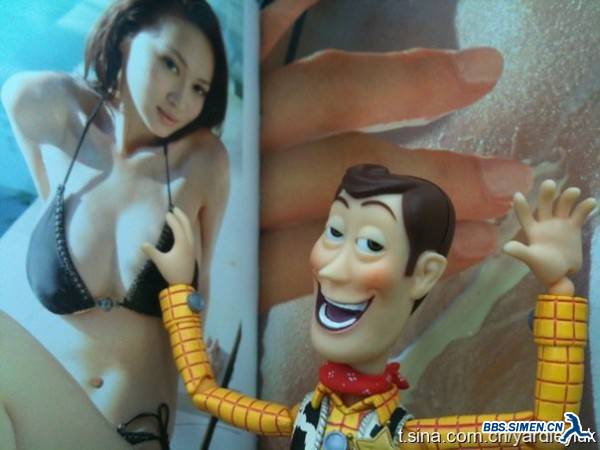 sexy-woody-toy-story-02.jpg