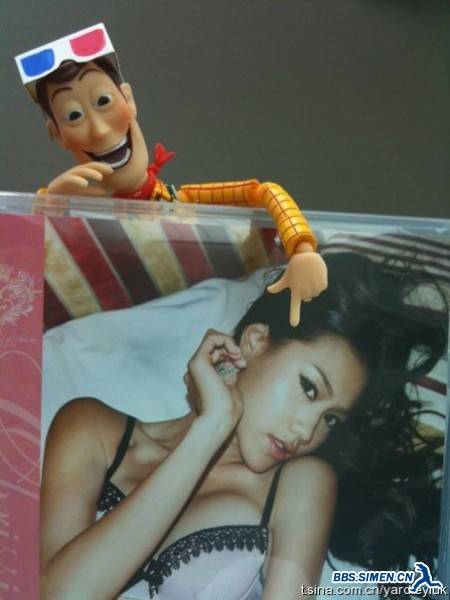 sexy-woody-toy-story-16.jpg