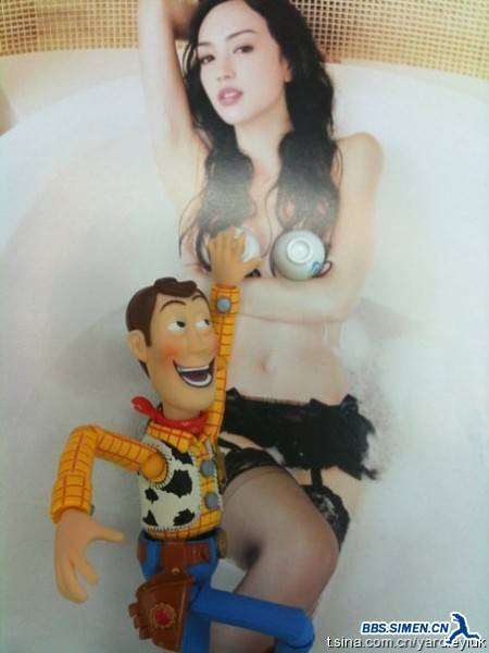 sexy-woody-toy-story-15.jpg